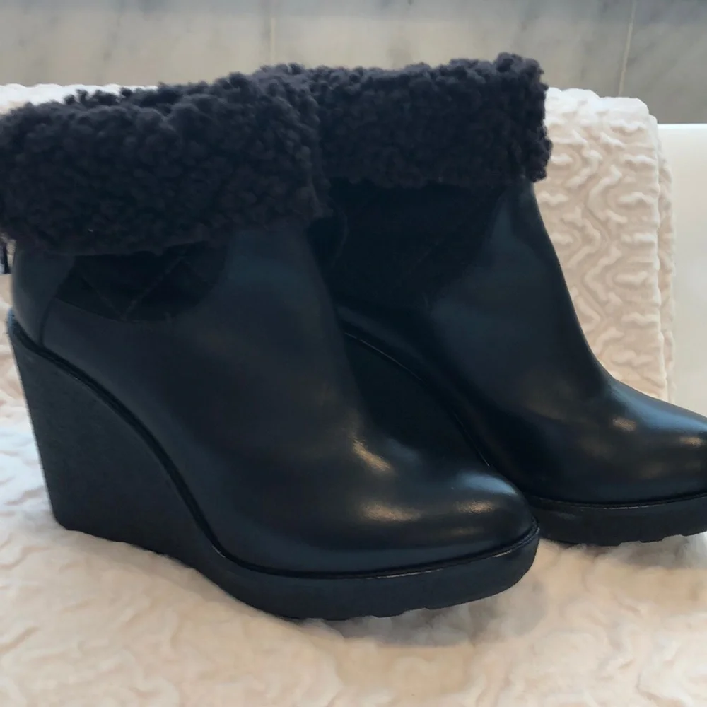 Moncler women’s booties - Picture 5 of 5
